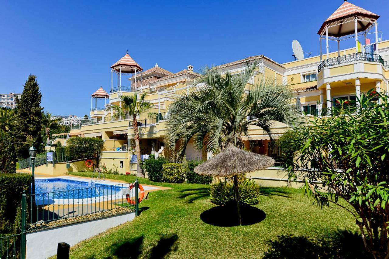 Refurbished 2-Bed Apartment Burriana Beach. Nerja Eksteriør billede