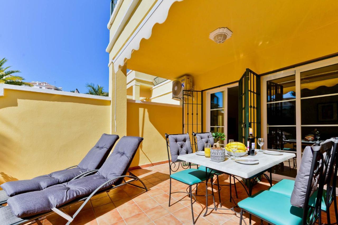 Refurbished 2-Bed Apartment Burriana Beach. Nerja Eksteriør billede